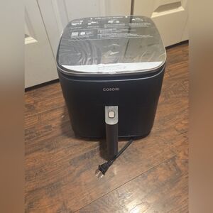 Cosori TurboBlaze 6.0-Quart Air Fryer, model CAT-DC601-KUS.